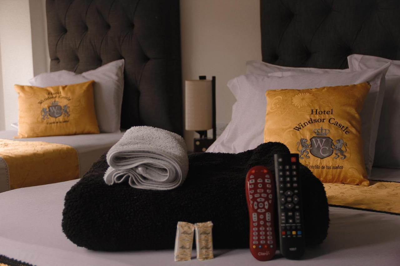 Hotel Windsor Castle Bogotá Extérieur photo