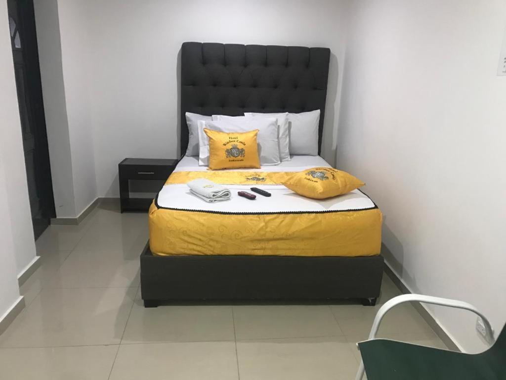 Hotel Windsor Castle Bogotá Extérieur photo