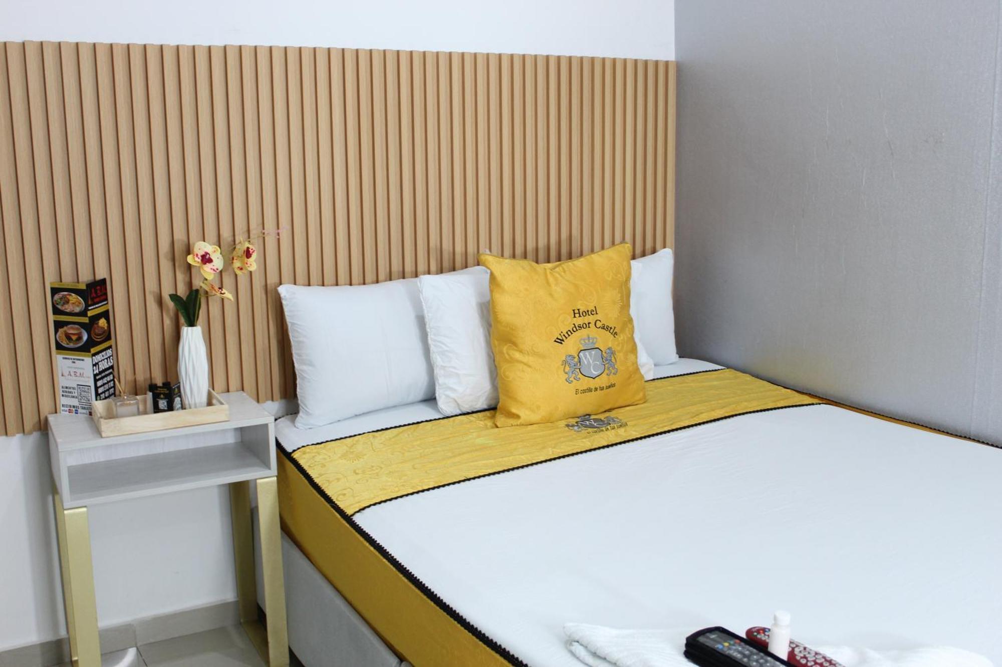 Hotel Windsor Castle Bogotá Extérieur photo